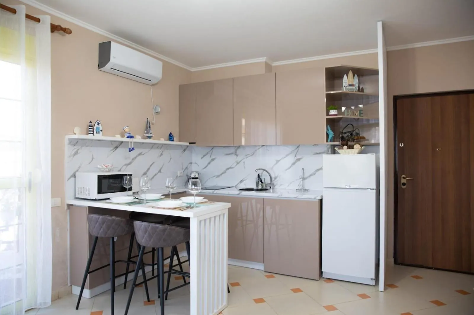 Twins Apartment'S Durres Apartment